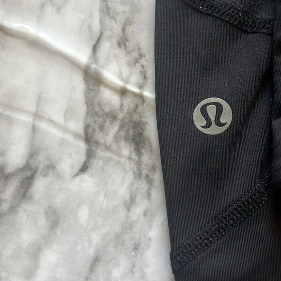 Inspire Crop ll  - lululemon Black Sz 4 - Picture 6 of 6